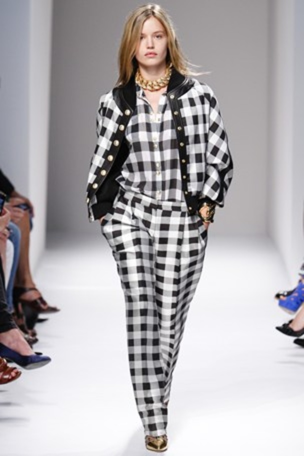 Balmain ..ربيع يبحث عن الدفء