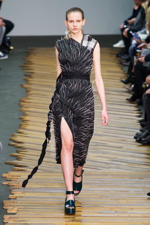 Celine... أزياء عملية لإطلالاتك اليومية