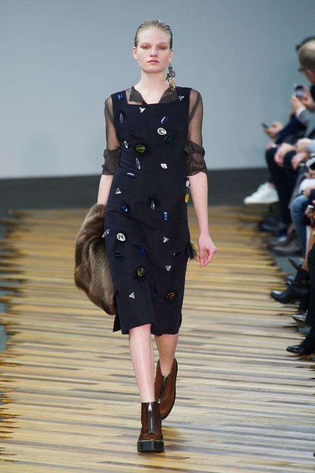 Celine... أزياء عملية لإطلالاتك اليومية