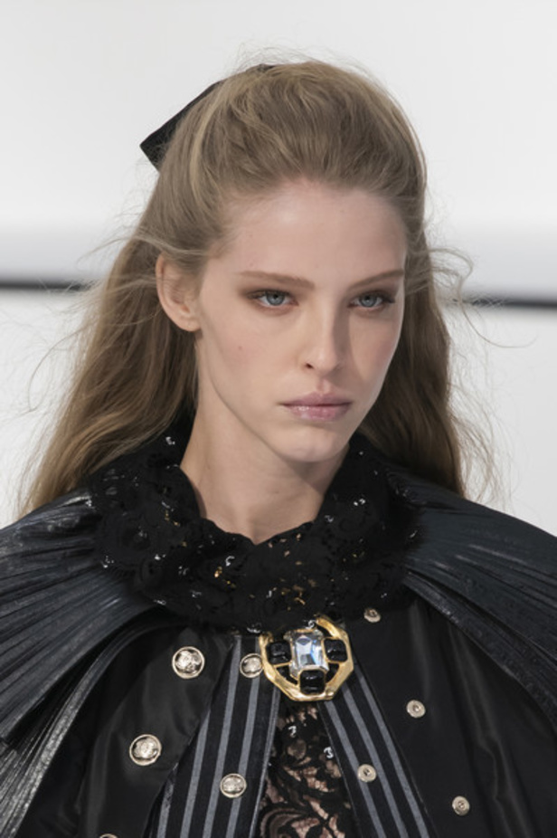 مجموعة Chanel لخريف وشتاء 2020 – 2021 