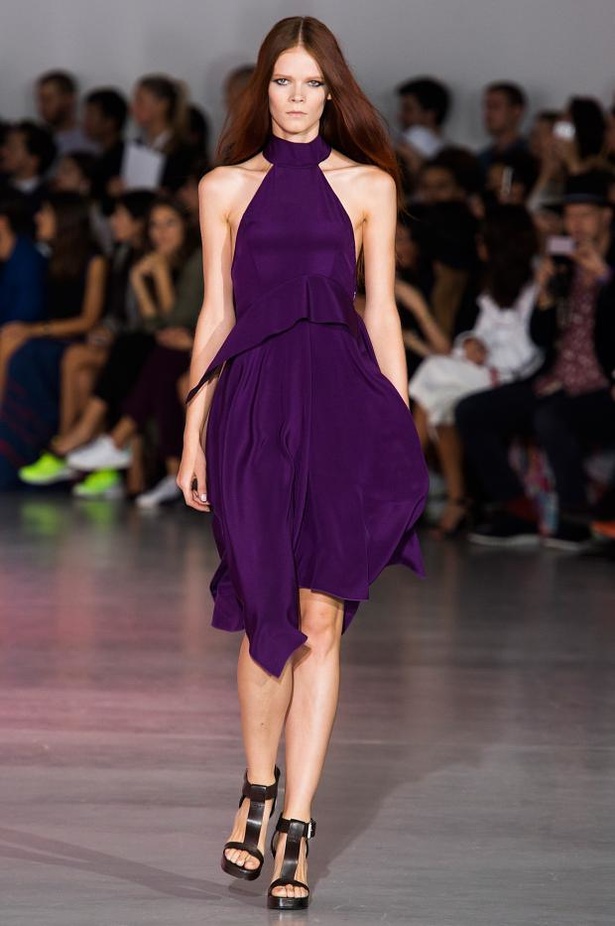 Costume National .. الحرية المتطورة