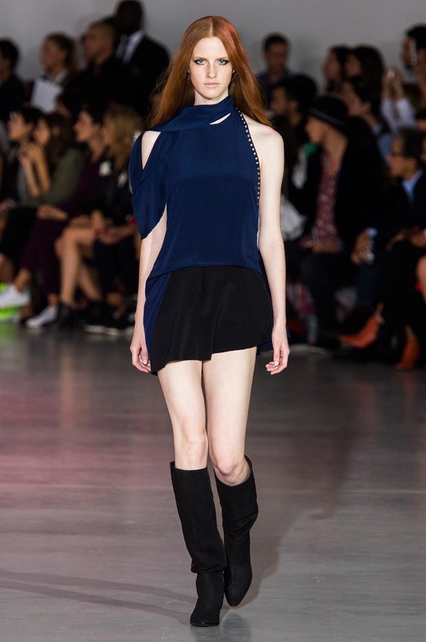 Costume National .. الحرية المتطورة