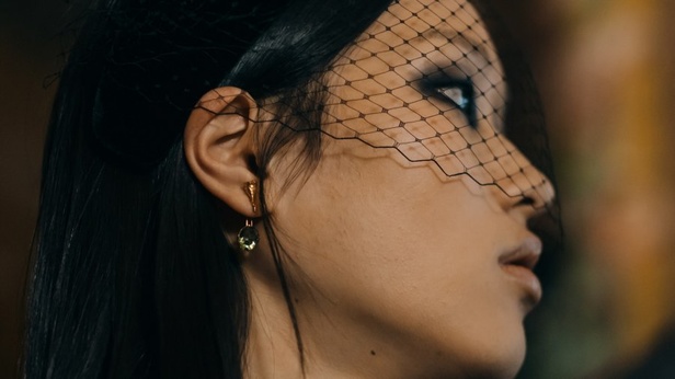 مجموعة ديور Dior لخريف وشتاء 2021-2022 تنقلنا إلى عالم القصص الخيالية بتصاميم أنثوية ساحرة