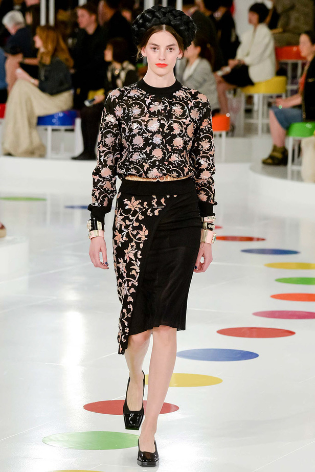 رحلة ساحرة إلى سيول في عرض "Chanel Cruise" 