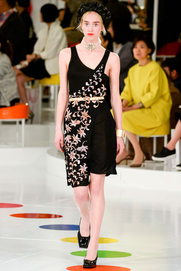 رحلة ساحرة إلى سيول في عرض "Chanel Cruise" 