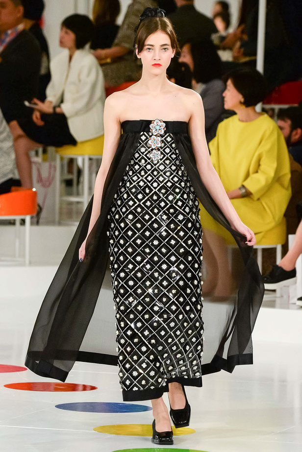 رحلة ساحرة إلى سيول في عرض "Chanel Cruise" 