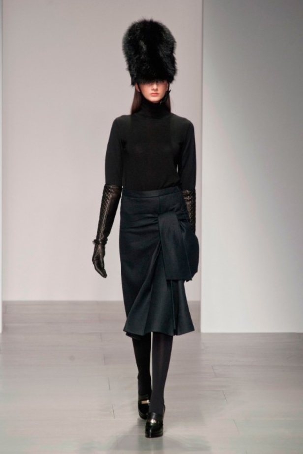 Daks: أزياء عسكرية بلمسات أنثوية