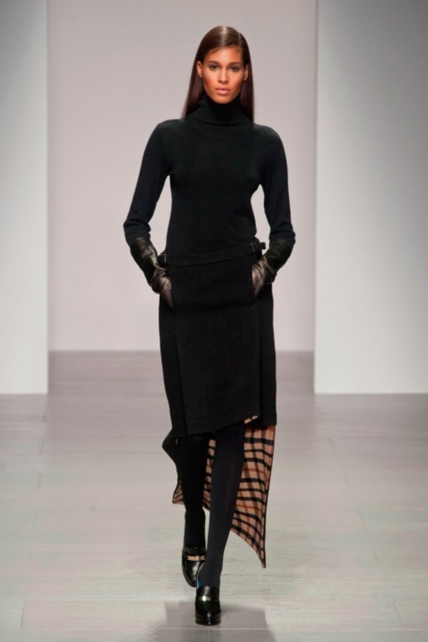 Daks: أزياء عسكرية بلمسات أنثوية