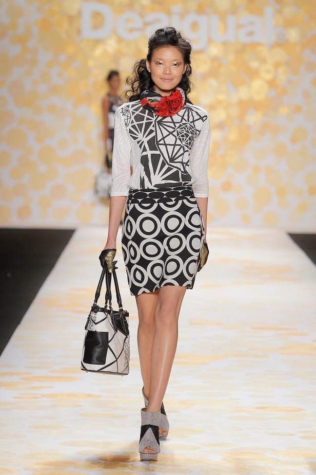 Desigual... فوضى النقوش الممتعة