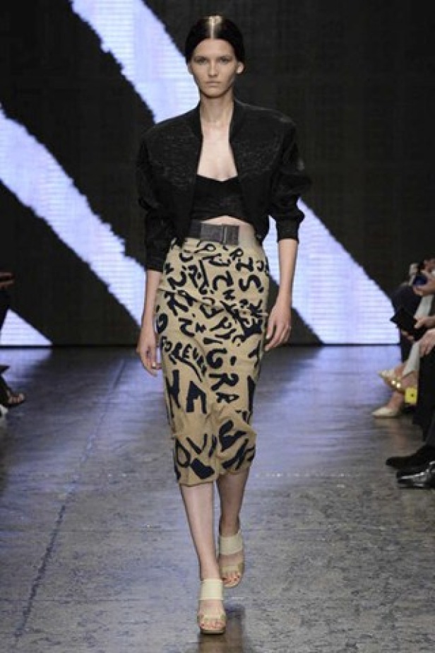 أناقتك العصرية مع Donna Karan