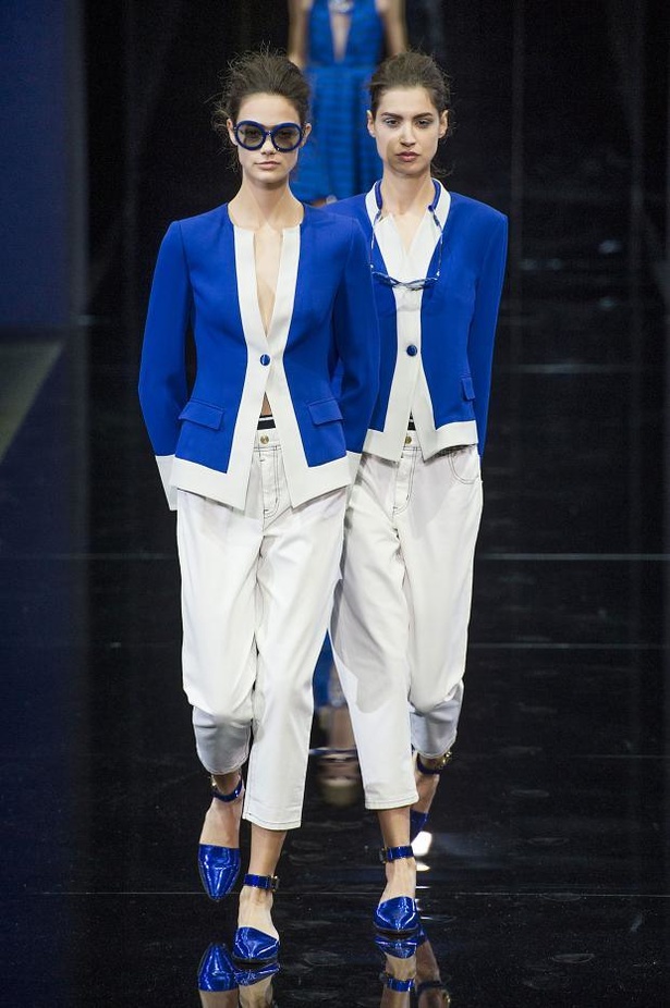 Emporio Armani .. كل غموض الأزرق وسحره