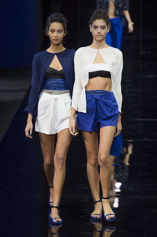 Emporio Armani .. كل غموض الأزرق وسحره