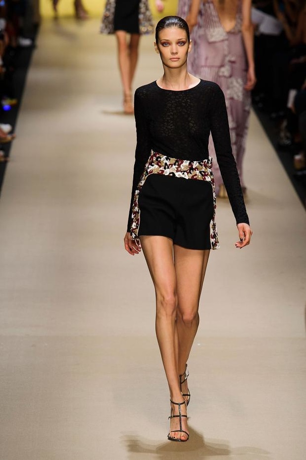 Guy Laroche ..ثنائية البهجة والرقي