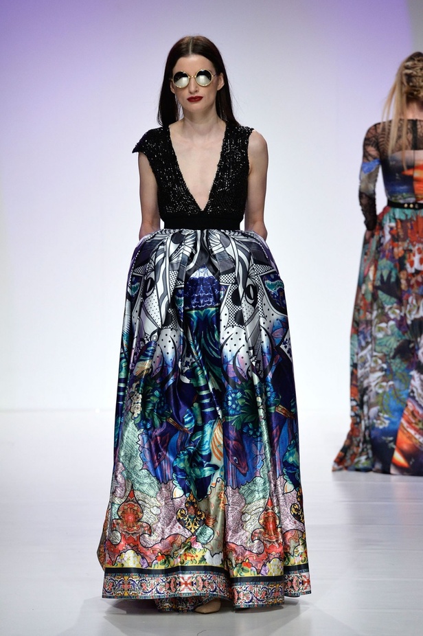 عرض ازياء Hussein Bazaza لربيع و صيف 2016