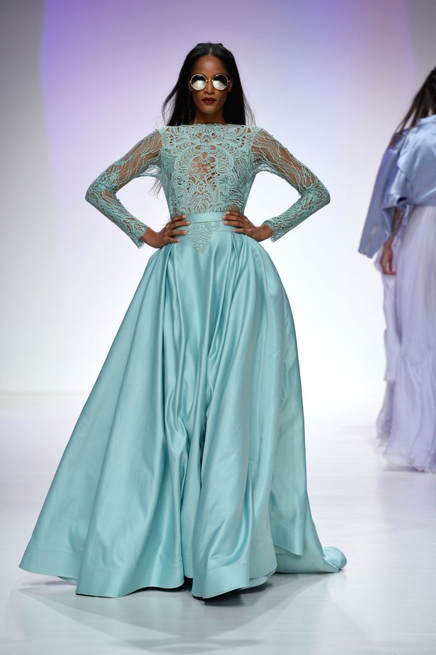 عرض ازياء Hussein Bazaza لربيع و صيف 2016