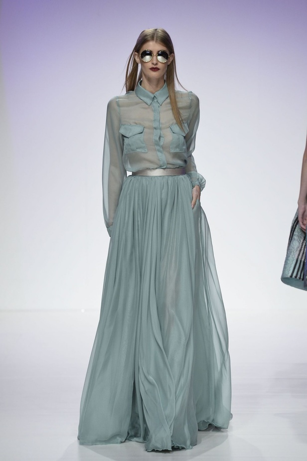 عرض ازياء Hussein Bazaza لربيع و صيف 2016