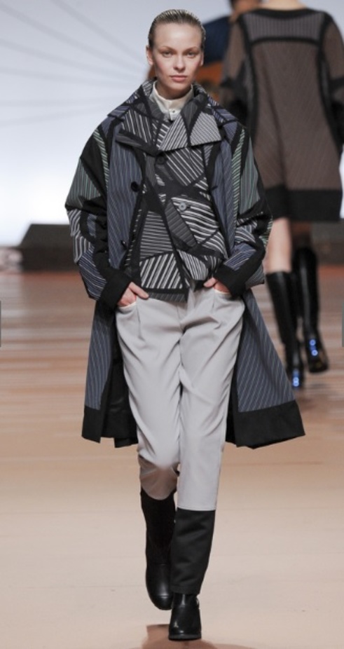 Issey Miyake يواجه خريف 2014 بابتسامة مشرقة 