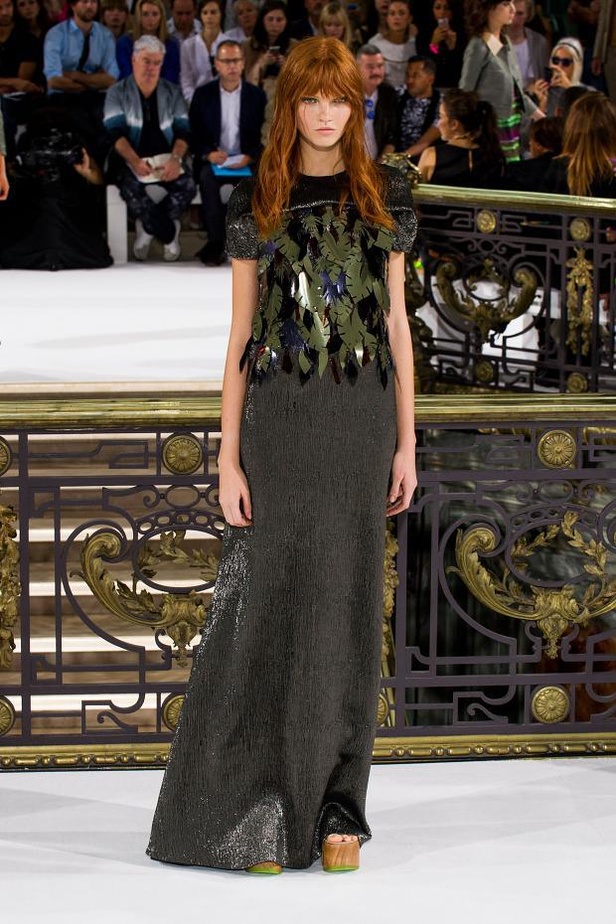 John Galliano .. أزهري كغابة صيفية مرحة