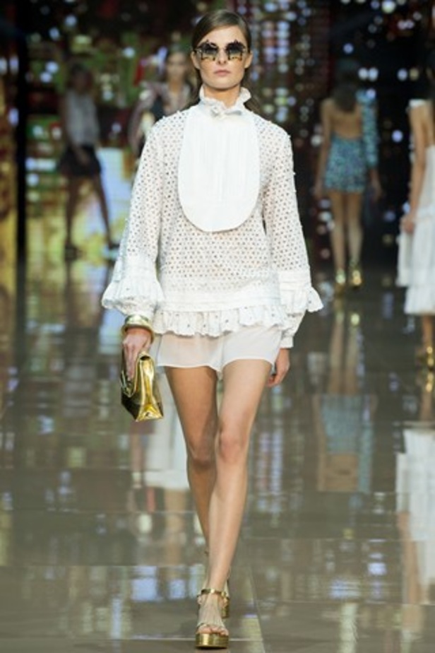 مزيد من الطبعات في عرض Just Cavalli لربيع وصيف 2015