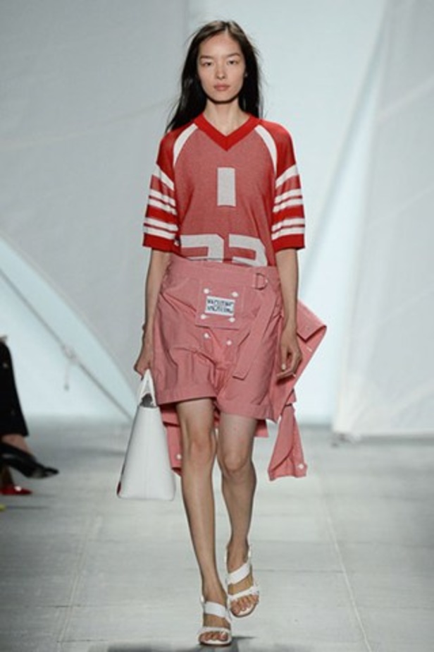 إطلالتك العصرية والمريحة مع مجموعة Lacoste لربيع وصيف 2015