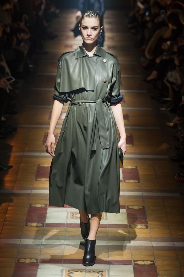 Lanvin... باريس الخمسينات بلمسة أفريقية راقية