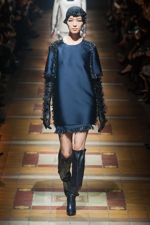 Lanvin... باريس الخمسينات بلمسة أفريقية راقية