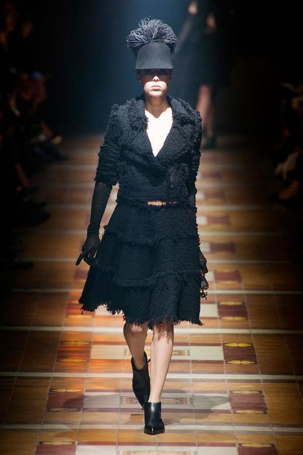 Lanvin... باريس الخمسينات بلمسة أفريقية راقية