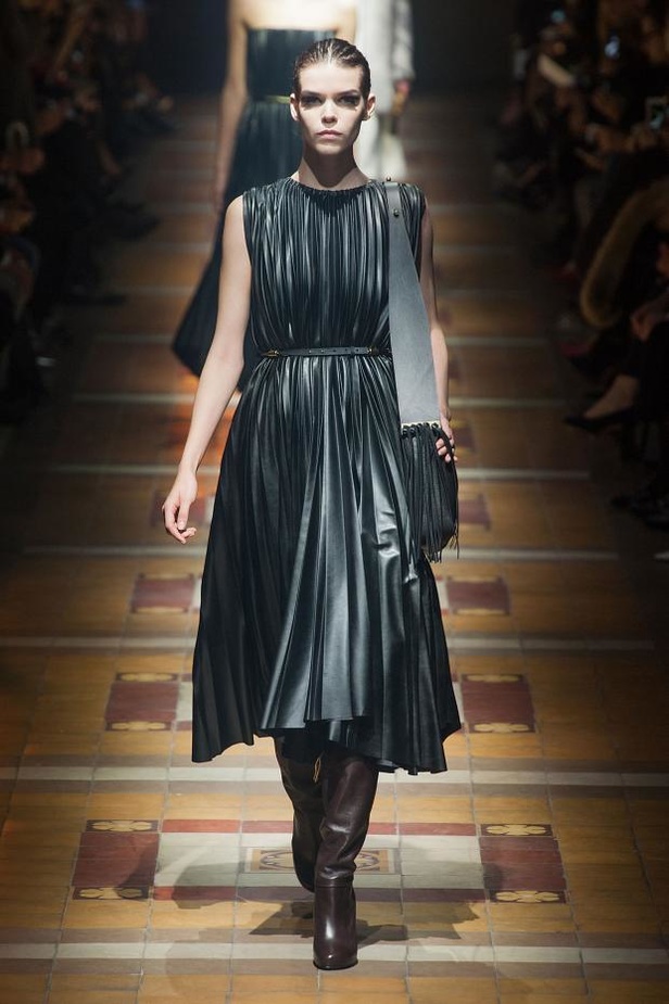 Lanvin... باريس الخمسينات بلمسة أفريقية راقية