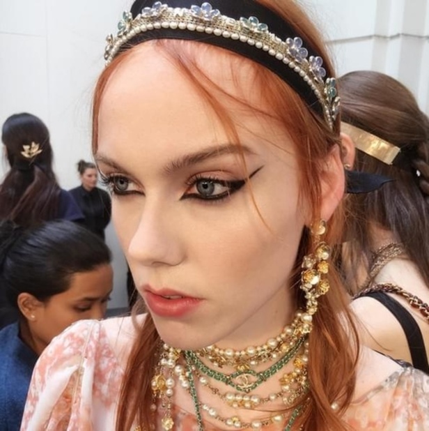 مجموعة شانيل كروز 2018 تعود بنا الى الحضارة اليونانية