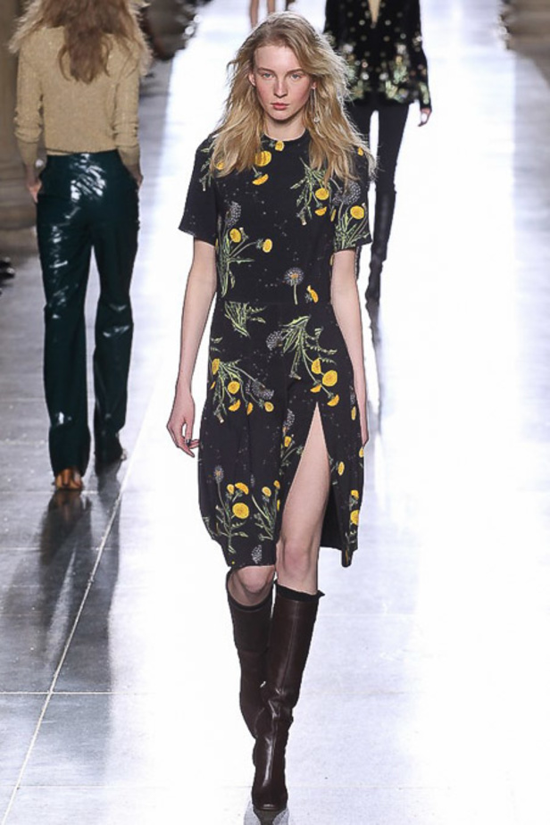 عرض Topshop Unique جرعة من الطاقة الإيجابية!