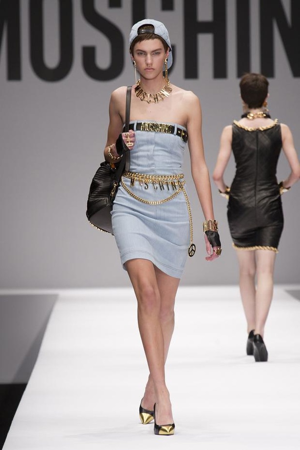 مجموعة Moschino خريف وشتاء 2014 – 15