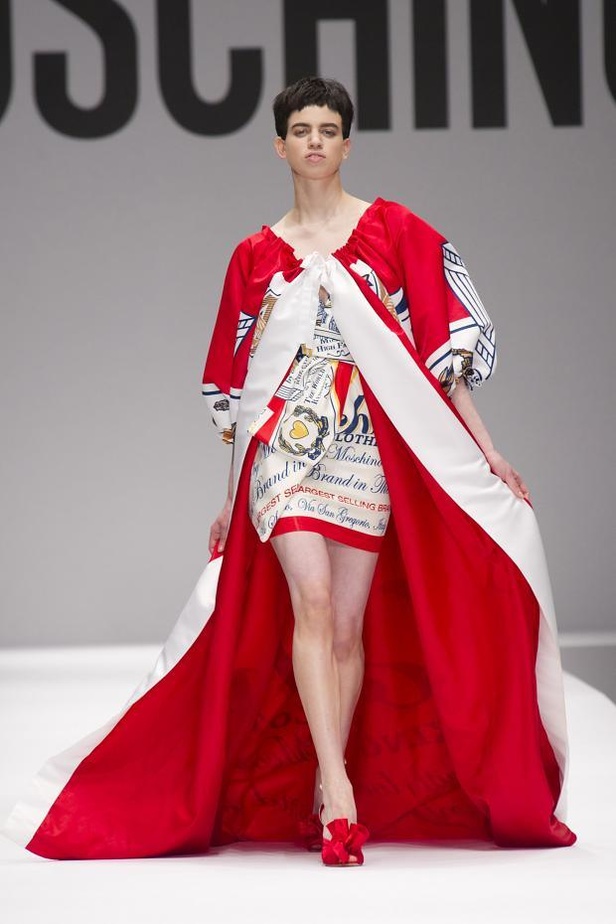 مجموعة Moschino خريف وشتاء 2014 – 15