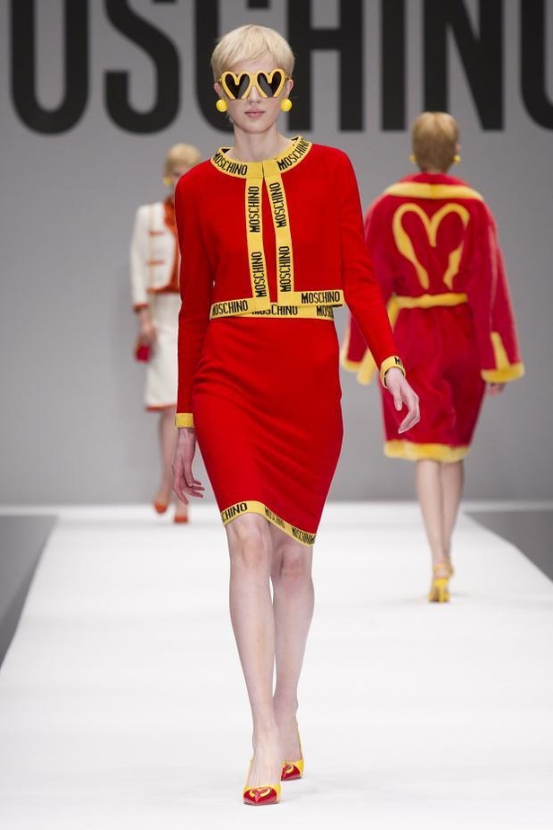مجموعة Moschino خريف وشتاء 2014 – 15
