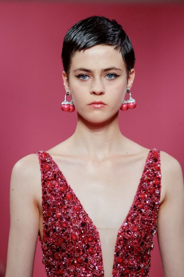 مجموعة جورج حبيقة للأزياء الراقية لخريف 2019: أناقة في التصاميم وعصرية بالتفاصيل