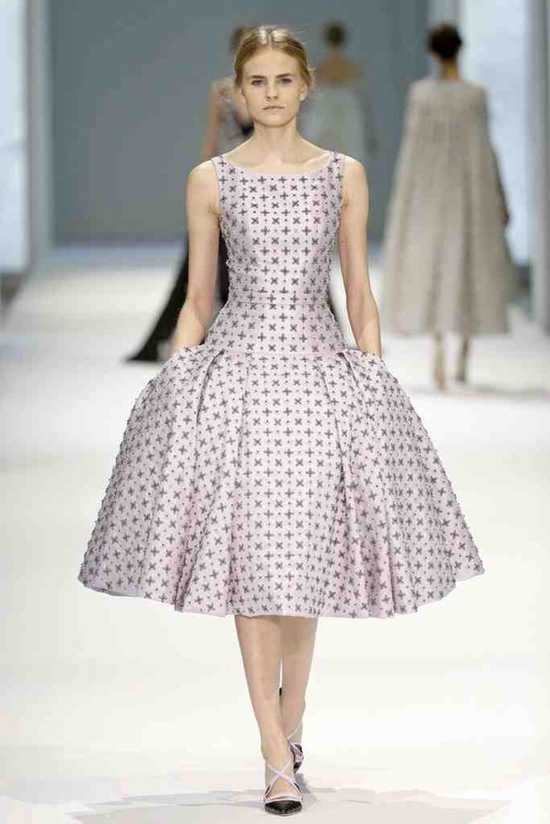 أناقة الخمسينيات تعود مع Ralph & Russo