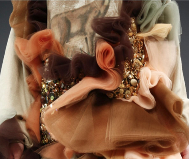 مجموعة Viktor & Rolf للأزياء الراقية لخريف ٢٠١٦