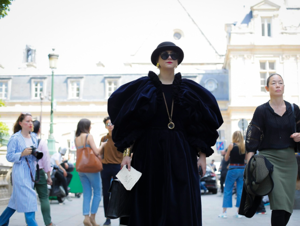 مجموعة Viktor & Rolf للأزياء الراقية لخريف ٢٠١٦