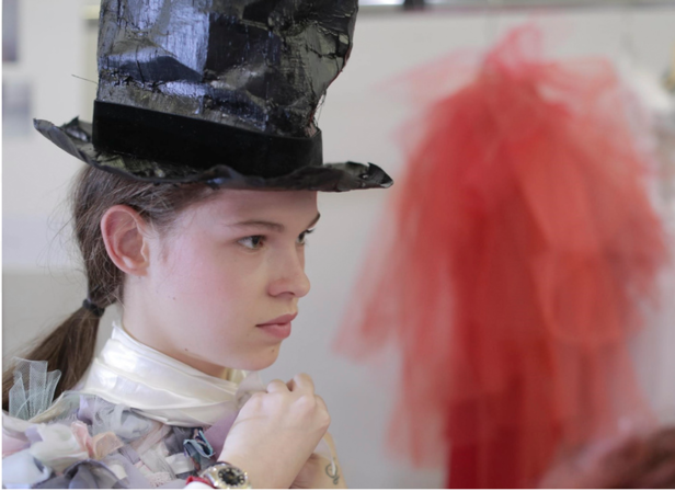 مجموعة Viktor & Rolf للأزياء الراقية لخريف ٢٠١٦