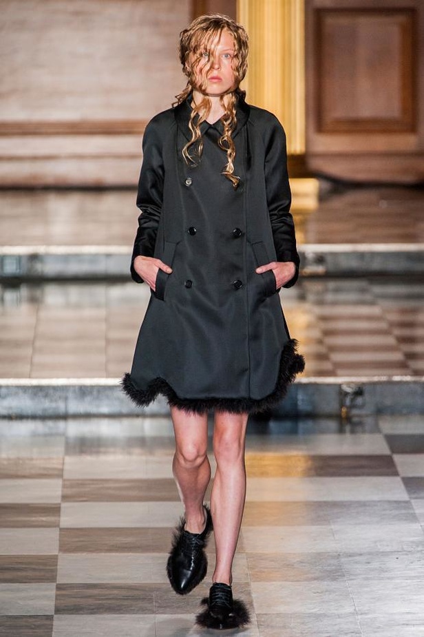 Simone Rocha .. فخامة تليق بالجميلات