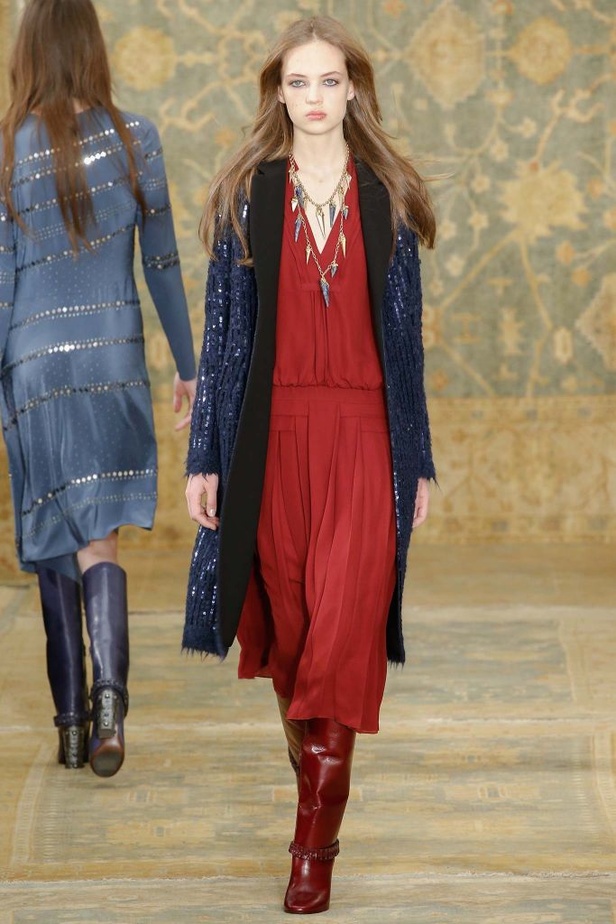 تصاميم أنيقة بروح شرقيّة مع "Tory Burch"