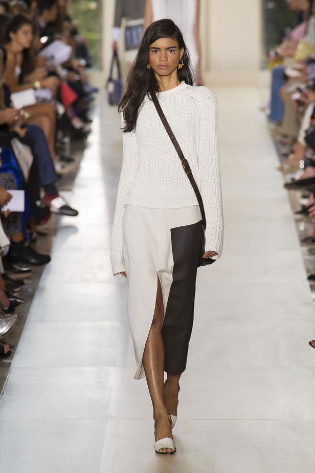 Tory Burch .. الصحراء بمفهوم عصري