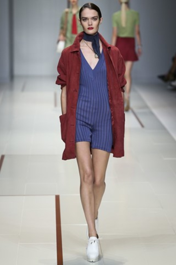 تصاميم راقية من Trussardi لربيع وصيف 2014 