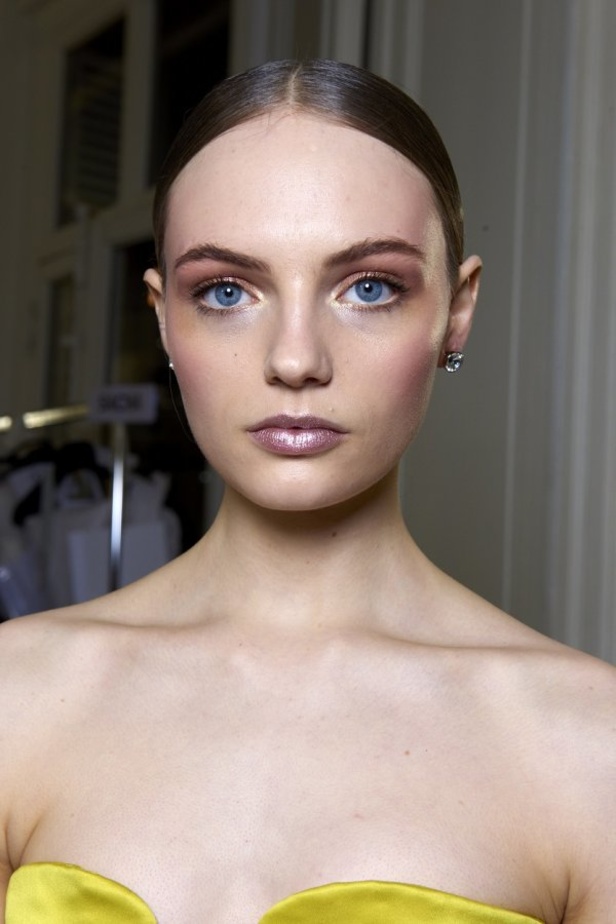 عرض مجموعة  دار Maison Valentino للأزياء الراقية ربيع وصيف 2020