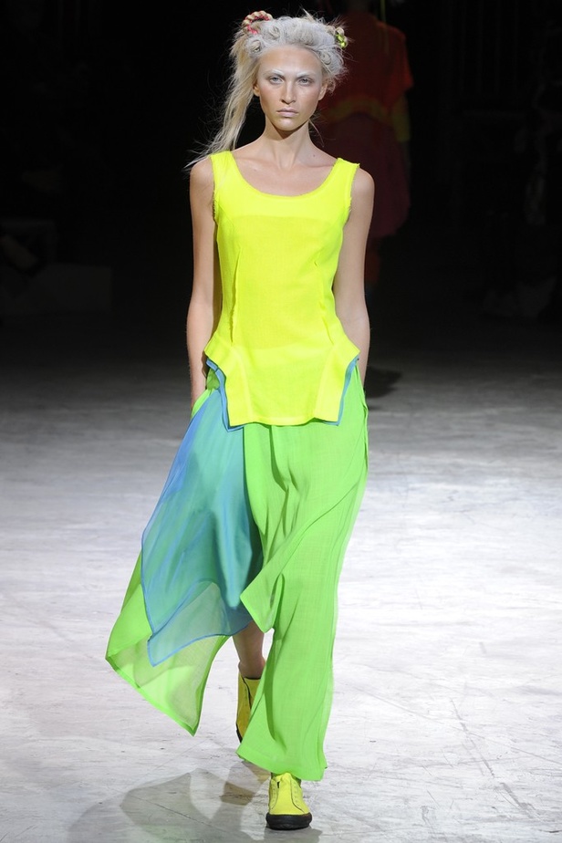 مجموعة Yohji Yamamoto ثبات الاسود ودوامة الألوان 