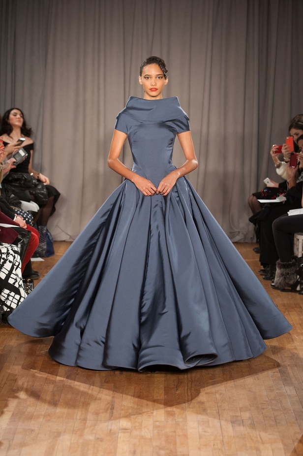 Zac Posen... خريف بأناقة اليزابيث تايلور ورقة أودري هيبورن