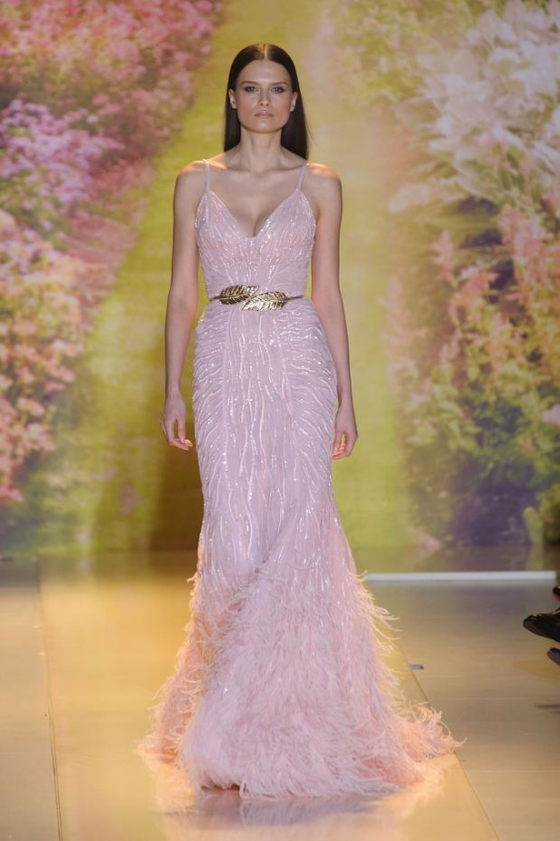 Zuhair Murad... موجات من ذهب وورود وأنوثة