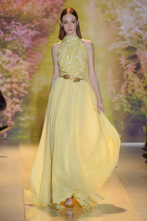 Zuhair Murad... موجات من ذهب وورود وأنوثة