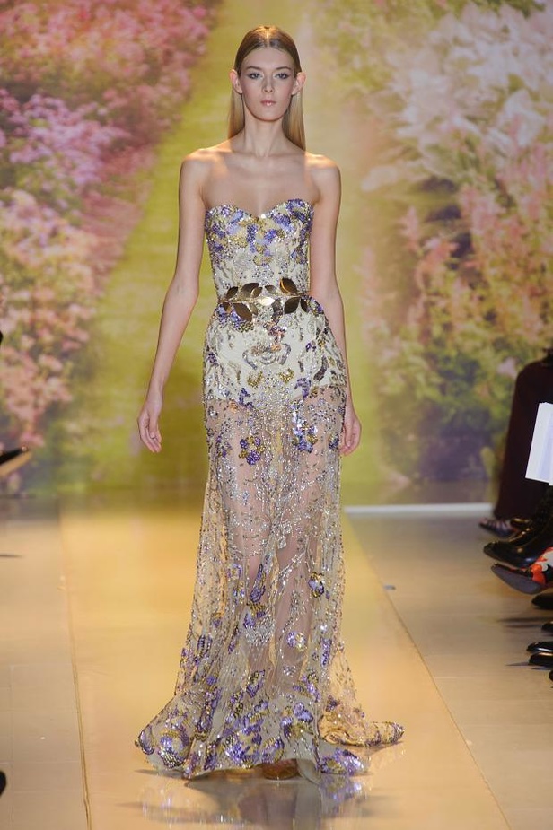 Zuhair Murad... موجات من ذهب وورود وأنوثة