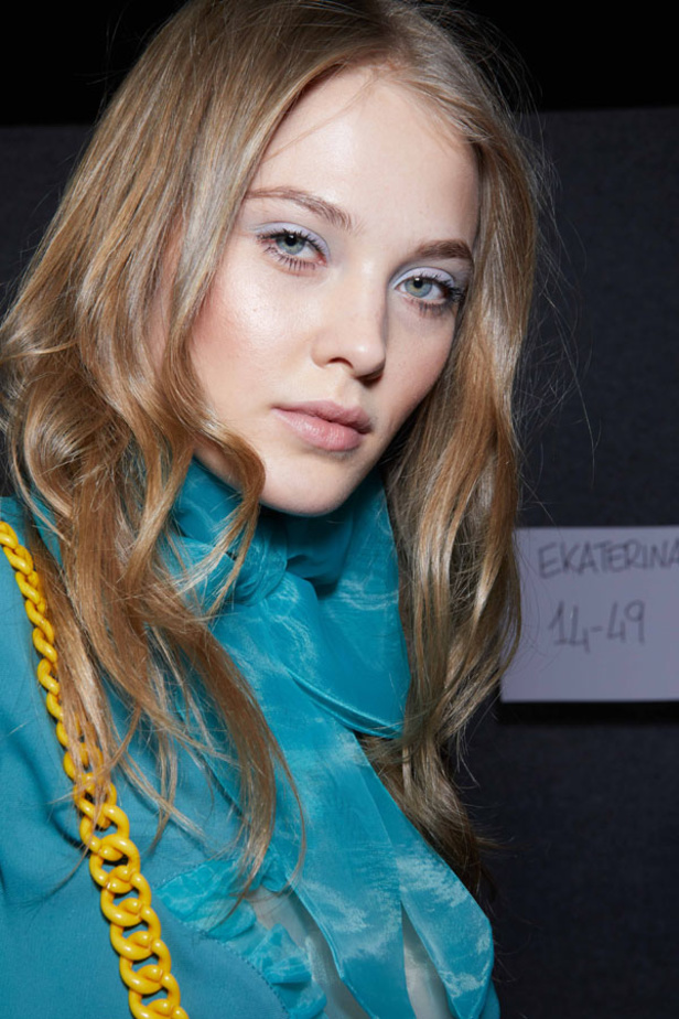  المرأة من قوة وإصرار مع مجموعة Elisabetta Franchi 