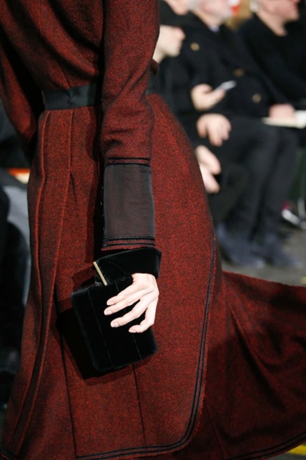 Givenchy بين الأسلوب الفيكتوري والهندي! 